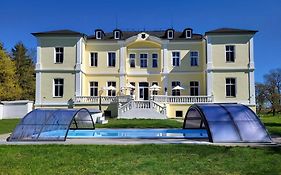 Schloss Schmuggerow